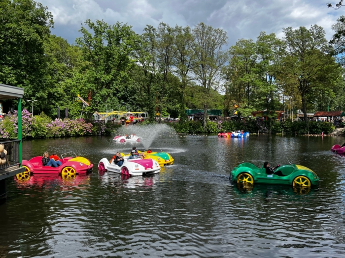 Waterfietsen Attractiepark De Waarbeek